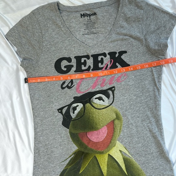 The Muppets Gray Kermit Graphic Tee - Picture 9 of 12